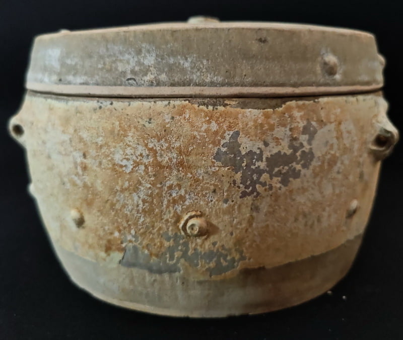 Chinese Desaru Shipwreck Covered Pottery Box