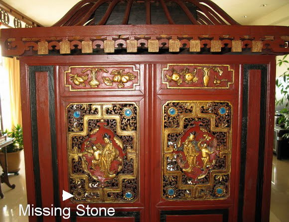 Back top view of Chinese Sedan Chair