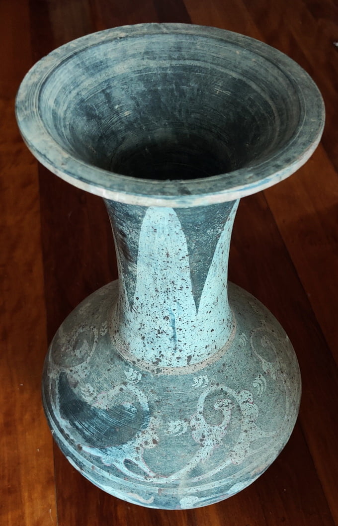 op view of large Han Dynasty Funerary Vase jpg