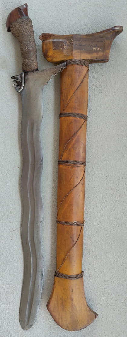 Antique Philippine Kalis Wavy Bladed Sword